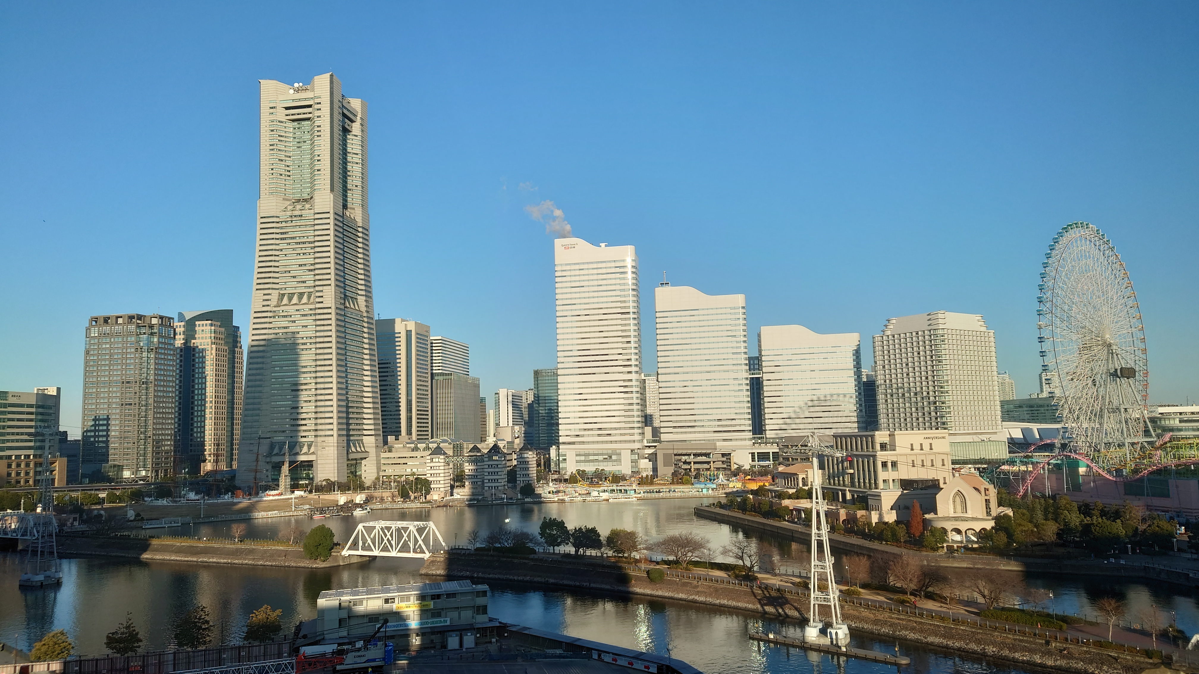 コスモクロック21の観覧車が輝く横浜・みなとみらい21の夜景